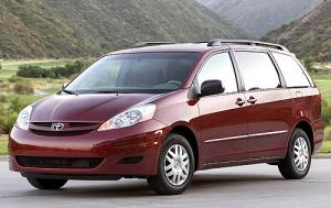 Toyota Sienna 8 Seater car hire